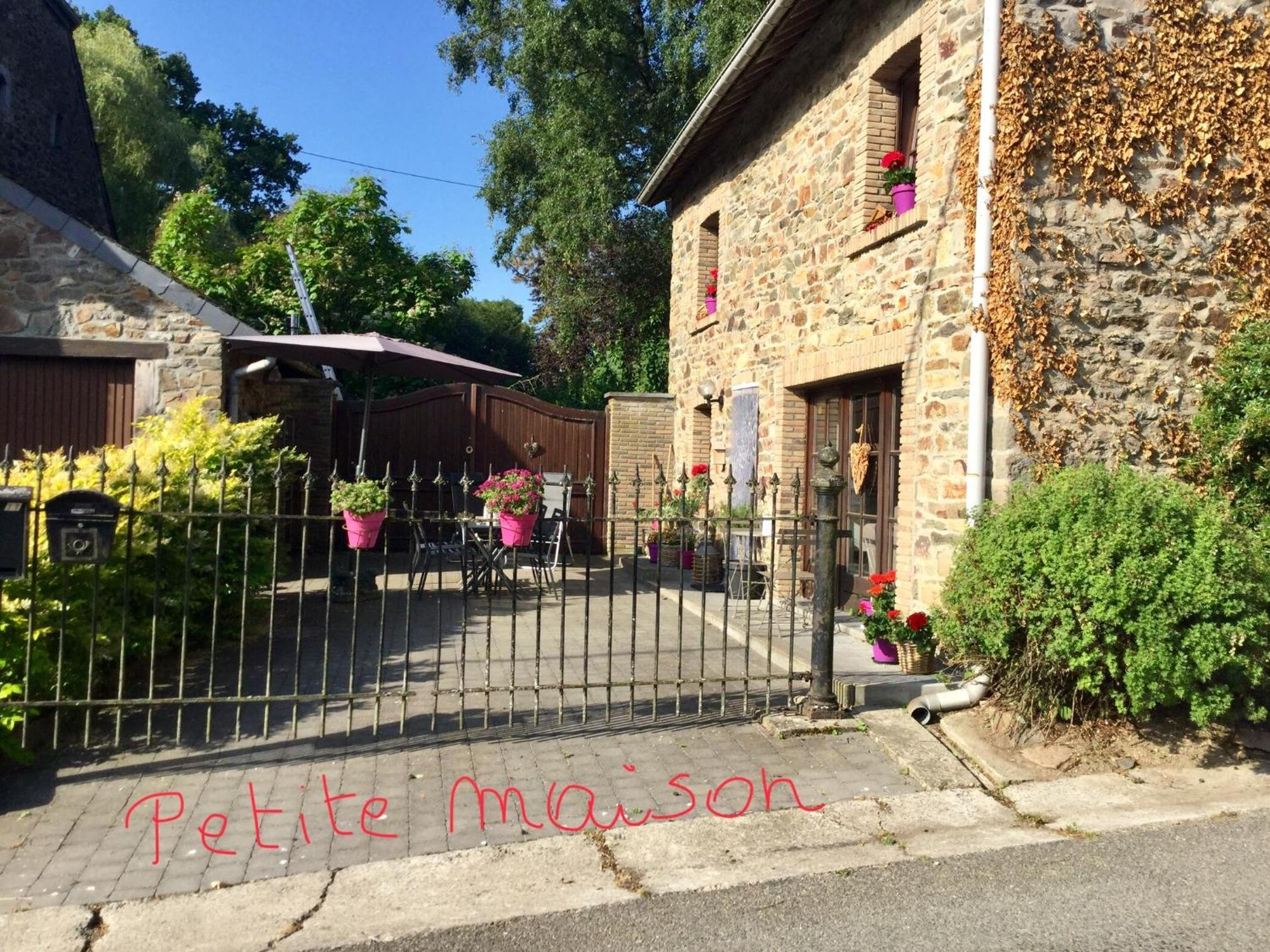 La Petite Maison Montleban Buitenkant foto